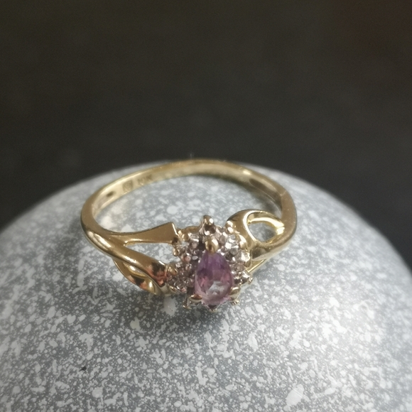 Jewelry - 10k Amethyst and Diamond Ring